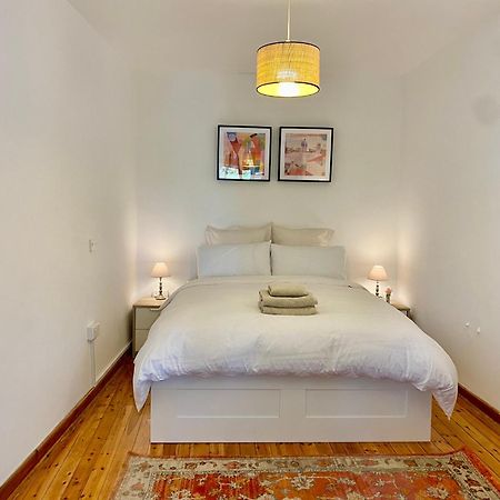 Liberty House - Central Two Bedroom Apartments Nicosia Rum bild